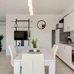 Apartman New In Town Center