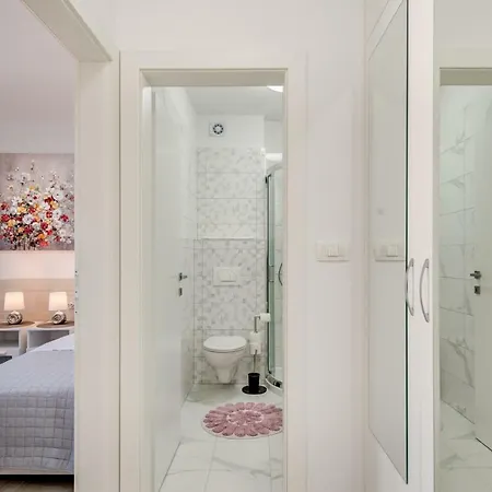 New In Town Center Trogir