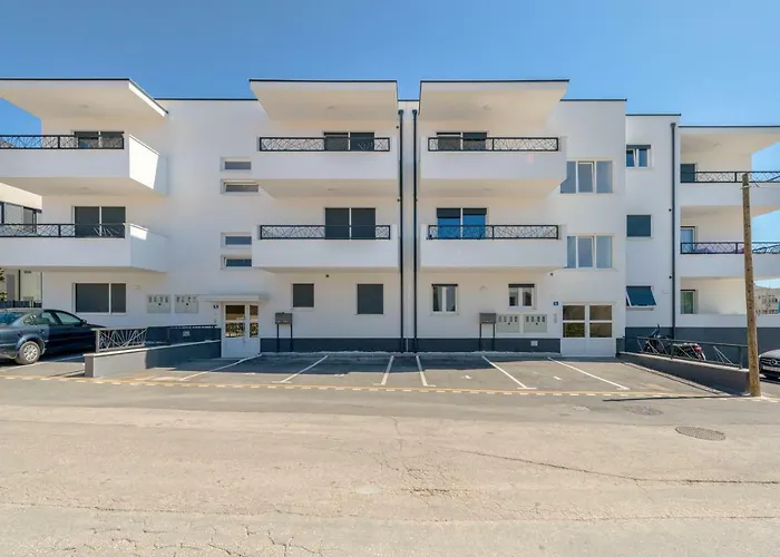 Appartement New In Town Center Trogir