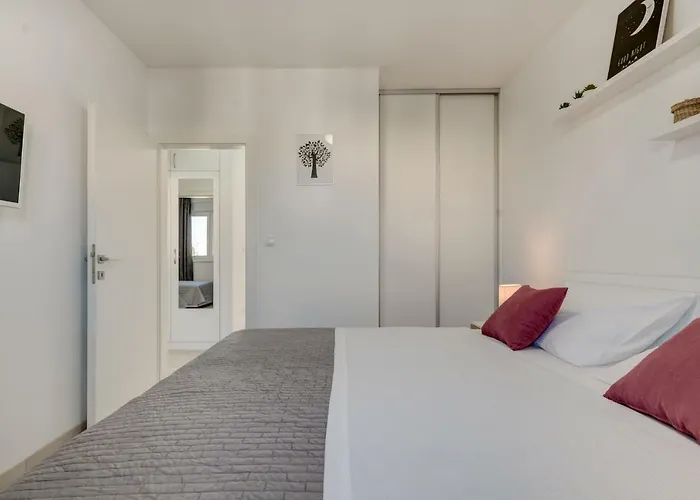 Appartement New In Town Center