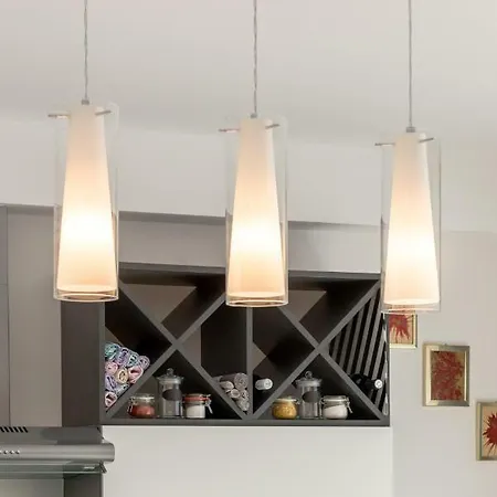 New In Town Center * Traù