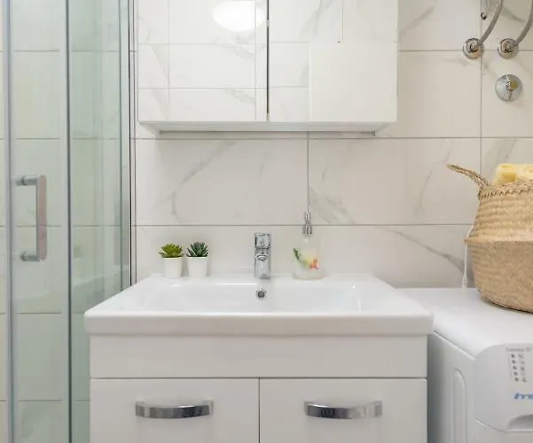 New In Town Center *