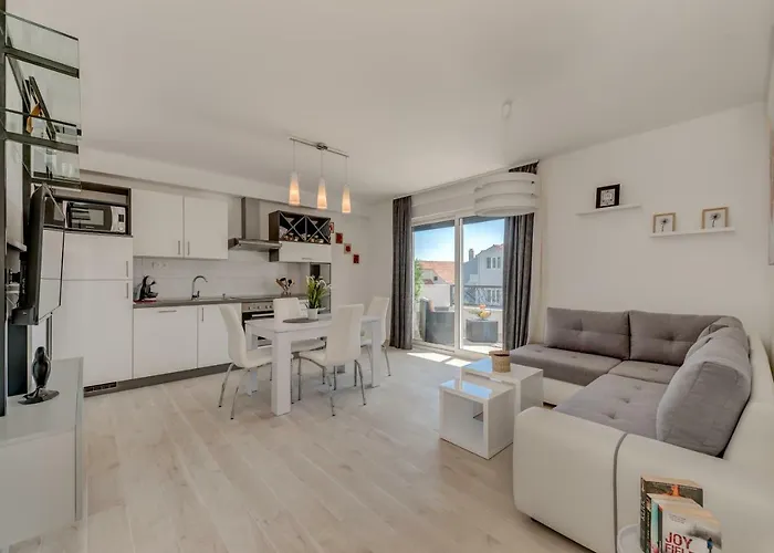 公寓 New In Town Center