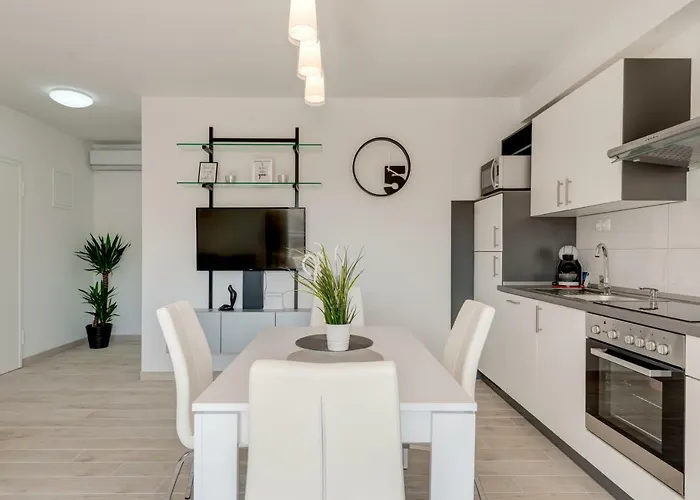 公寓 New In Town Center